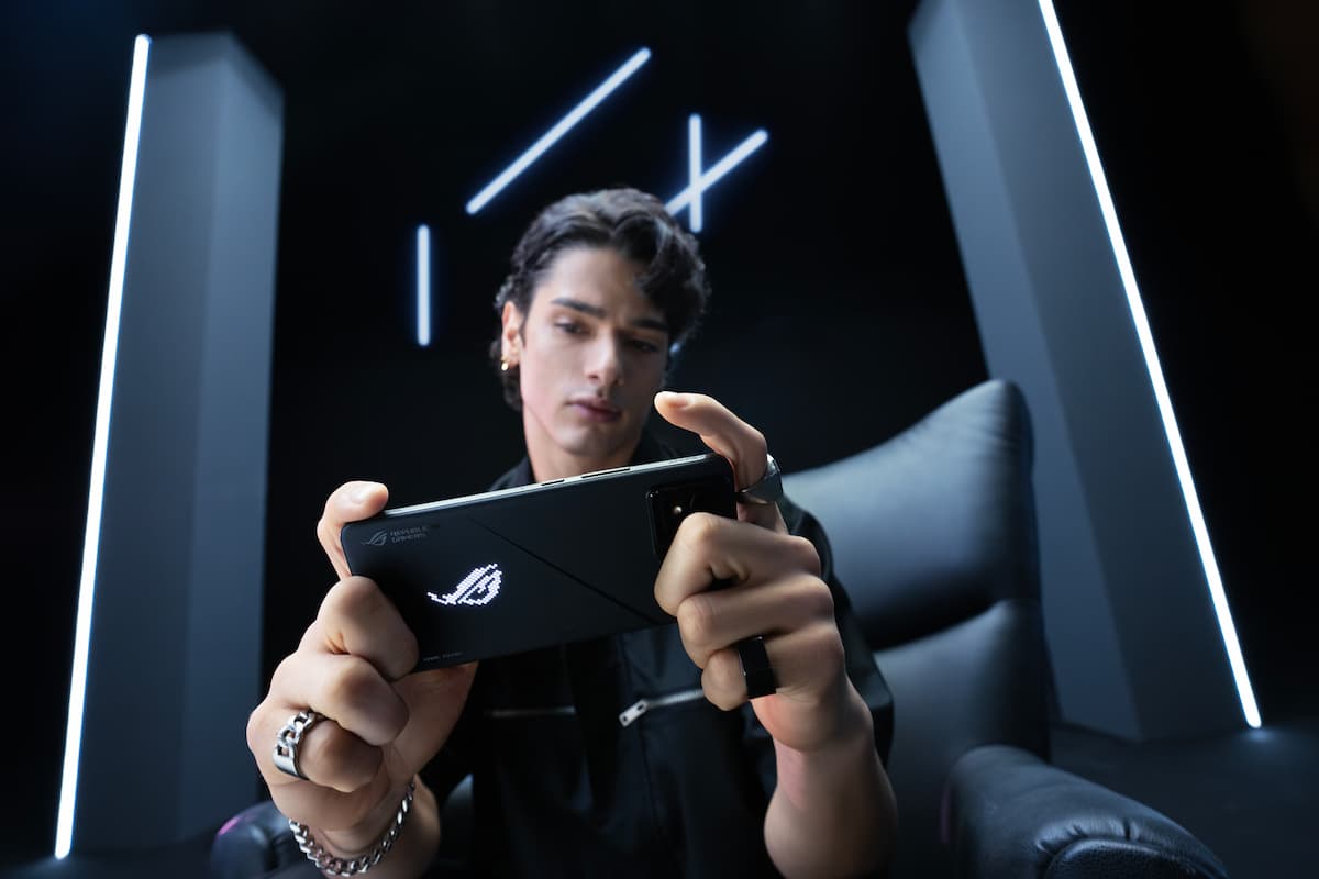 Hidupkan Lifestyle Gaming Bersama ASUS ROG Phone 8 Gaming